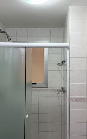 Apartamento à venda com 96m², 4 quartos e 2 vagas Apartamento à venda com 96m², 4 quartos e 2 vagasBanheiro Social