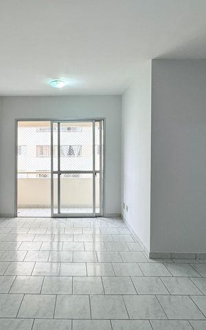 Apartamento à venda com 96m², 4 quartos e 2 vagas Apartamento à venda com 96m², 4 quartos e 2 vagasSala