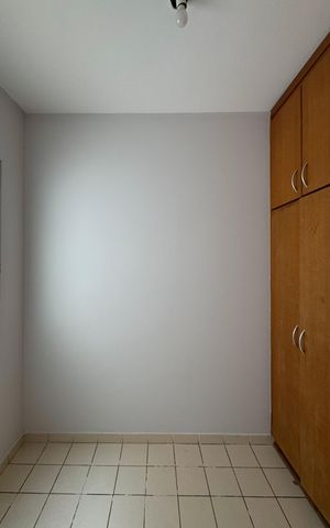 Apartamento à venda com 96m², 4 quartos e 2 vagas Apartamento à venda com 96m², 4 quartos e 2 vagasQuarto de Serviço