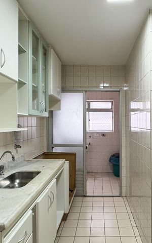 Apartamento à venda com 96m², 4 quartos e 2 vagas Apartamento à venda com 96m², 4 quartos e 2 vagasCozinha