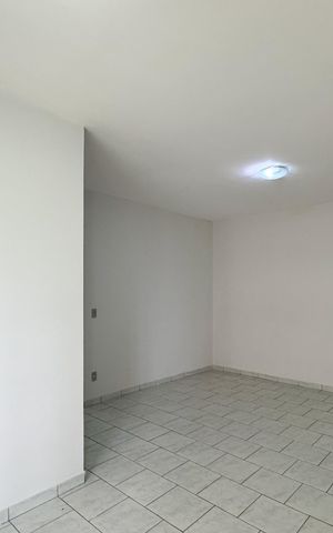 Apartamento à venda com 96m², 4 quartos e 2 vagas Apartamento à venda com 96m², 4 quartos e 2 vagasSala