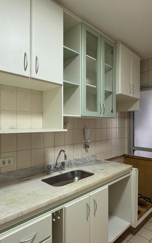 Apartamento à venda com 96m², 4 quartos e 2 vagas Apartamento à venda com 96m², 4 quartos e 2 vagasCozinha