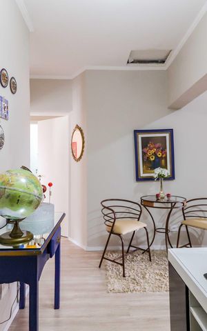 Casa de condomínio à venda com 350m², 4 quartos e 4 vagas Casa de condomínio à venda com 350m², 4 quartos e 4 vagasEscritório - Suítes