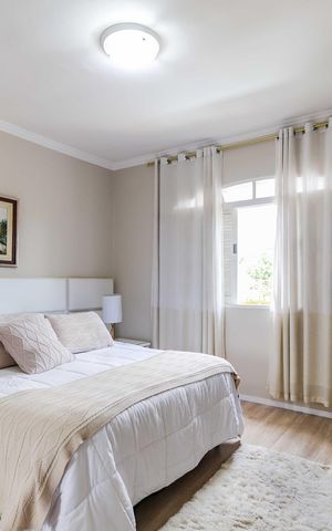 Casa de condomínio à venda com 350m², 4 quartos e 4 vagas Casa de condomínio à venda com 350m², 4 quartos e 4 vagasSuíte 01