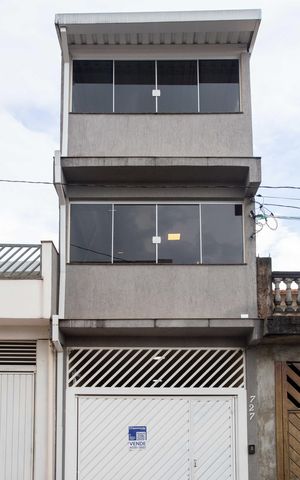 Casa à venda com 190m², 3 quartos e 1 vagaFachada