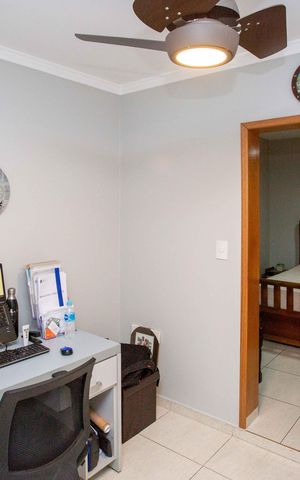 Casa à venda com 190m², 3 quartos e 1 vagaEscritório