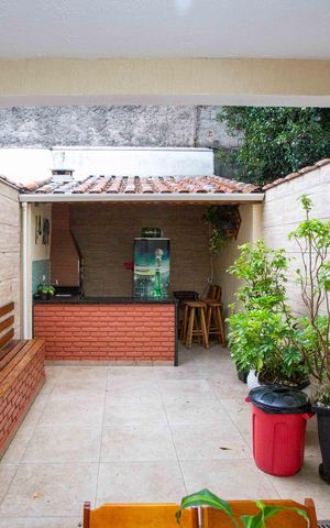 Casa à venda com 190m², 3 quartos e 1 vagaEspaço Gourmet