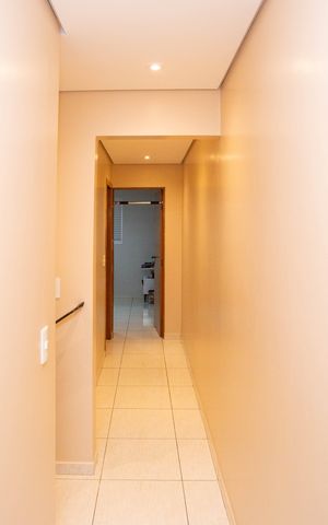 Casa à venda com 190m², 3 quartos e 1 vagaCorredor