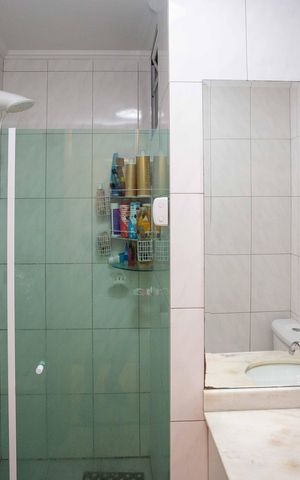 Casa à venda com 190m², 3 quartos e 1 vagaBanheiro