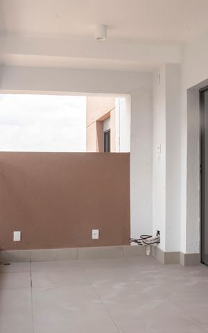 Apartamento à venda com 75m², 2 quartos e 1 vagaVaranda