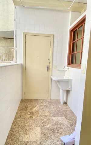 Apartamento à venda com 146m², 3 quartos e 1 vaga Apartamento à venda com 146m², 3 quartos e 1 vagaÁrea de Serviço