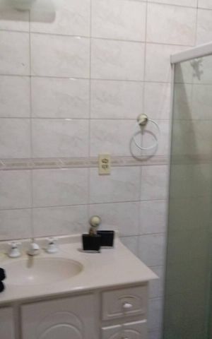 Casa de condomínio para alugar com 3500m², 5 quartos e 4 vagas Casa de condomínio para alugar com 3500m², 5 quartos e 4 vagasBanheiro
