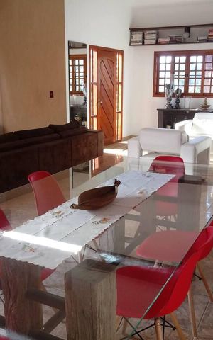 Casa de condomínio para alugar com 3500m², 5 quartos e 4 vagas Casa de condomínio para alugar com 3500m², 5 quartos e 4 vagasSala de jantar