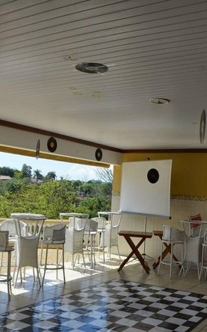 Casa de condomínio para alugar com 3500m², 5 quartos e 4 vagas Casa de condomínio para alugar com 3500m², 5 quartos e 4 vagasÁrea externa