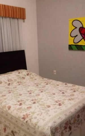 Casa de condomínio para alugar com 3500m², 5 quartos e 4 vagas Casa de condomínio para alugar com 3500m², 5 quartos e 4 vagasQuarto