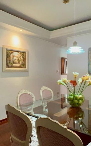 Casa para alugar com 256m², 3 quartos e 4 vagas Casa para alugar com 256m², 3 quartos e 4 vagasSala de Jantar