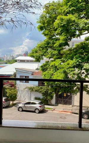 Casa para alugar com 256m², 3 quartos e 4 vagas Casa para alugar com 256m², 3 quartos e 4 vagasVaranda da Suite