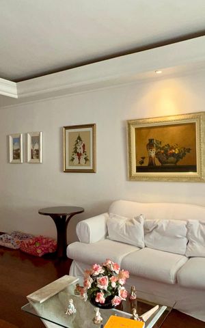 Casa para alugar com 256m², 3 quartos e 4 vagas Casa para alugar com 256m², 3 quartos e 4 vagasSala