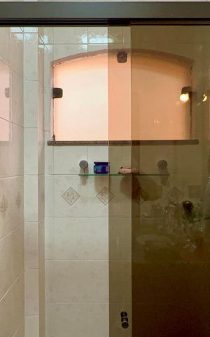 Casa para alugar com 256m², 3 quartos e 4 vagas Casa para alugar com 256m², 3 quartos e 4 vagasBanheiro