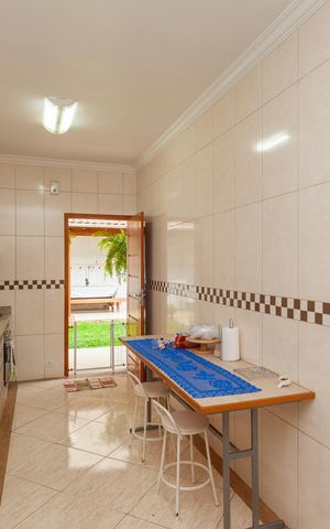 Casa para alugar com 300m², 3 quartos e 3 vagasCozinha
