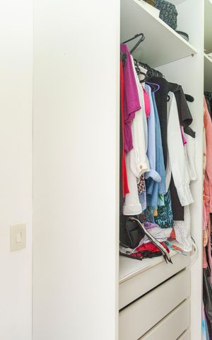 Casa para alugar com 300m², 3 quartos e 3 vagasCloset da suíte