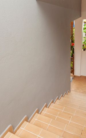 Casa para alugar com 300m², 3 quartos e 3 vagasEscada