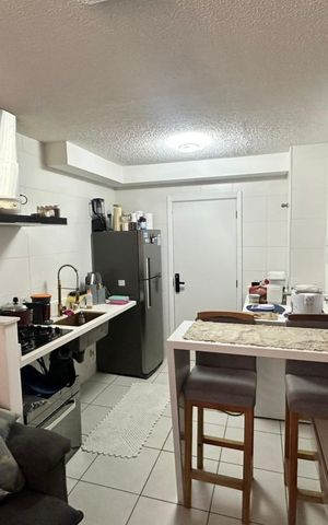 Apartamento à venda com 33m², 2 quartos e sem vaga Apartamento à venda com 33m², 2 quartos e sem vagaSala e cozinha