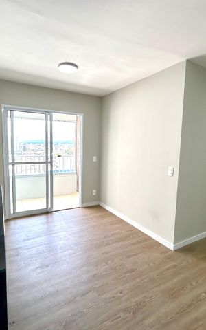 Apartamento à venda com 55m², 2 quartos e 1 vaga Apartamento à venda com 55m², 2 quartos e 1 vagaSala