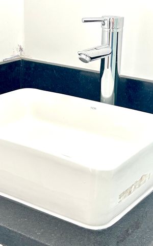 Apartamento à venda com 55m², 2 quartos e 1 vaga Apartamento à venda com 55m², 2 quartos e 1 vagaBanheiro da Suíte