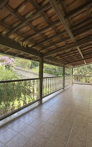 Casa à venda com 380m², 4 quartos e 5 vagas