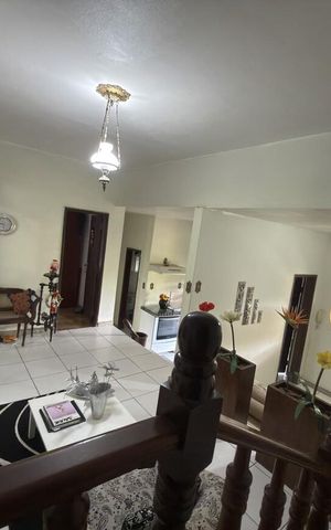 Casa à venda com 380m², 4 quartos e 5 vagas