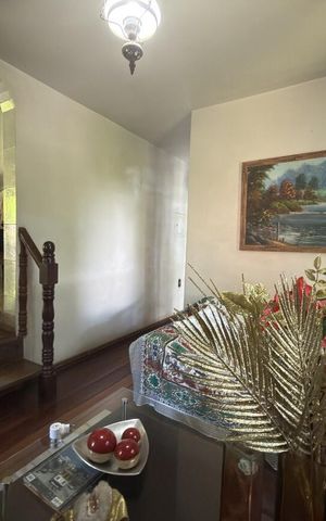 Casa à venda com 380m², 4 quartos e 5 vagas