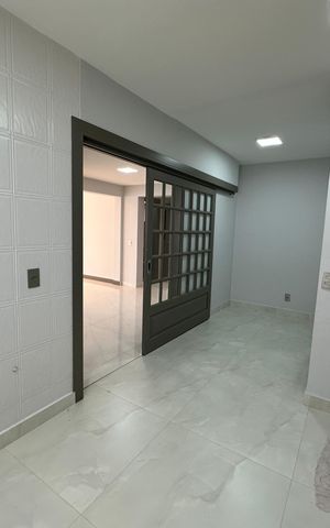 Apartamento à venda com 290m², 3 quartos e 4 vagas Apartamento à venda com 290m², 3 quartos e 4 vagasÁrea de Serviço