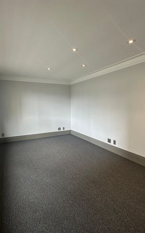 Apartamento à venda com 290m², 3 quartos e 4 vagas Apartamento à venda com 290m², 3 quartos e 4 vagasSala de TV