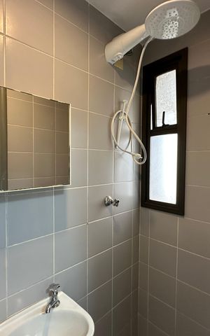 Apartamento à venda com 290m², 3 quartos e 4 vagas Apartamento à venda com 290m², 3 quartos e 4 vagasBanheiro de serviço