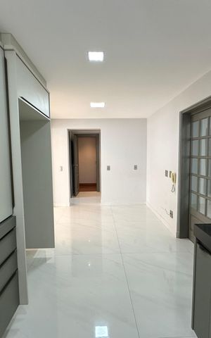 Apartamento à venda com 290m², 3 quartos e 4 vagas Apartamento à venda com 290m², 3 quartos e 4 vagasCozinha