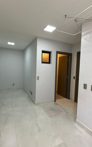 Apartamento à venda com 290m², 3 quartos e 4 vagas Apartamento à venda com 290m², 3 quartos e 4 vagasÁrea de Serviço