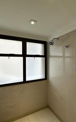 Apartamento à venda com 290m², 3 quartos e 4 vagas Apartamento à venda com 290m², 3 quartos e 4 vagasBanheiro da Suíte 3