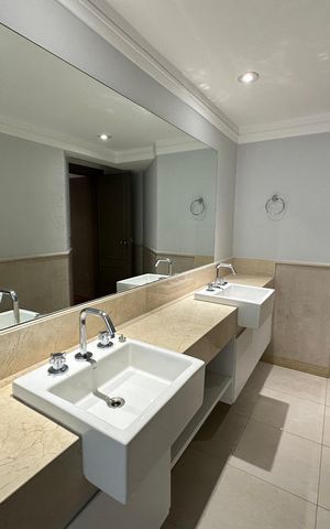 Apartamento à venda com 290m², 3 quartos e 4 vagas Apartamento à venda com 290m², 3 quartos e 4 vagasBanheiro da Suíte 3