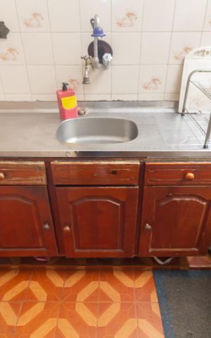 Casa à venda com 200m², 2 quartos e 2 vagas Casa à venda com 200m², 2 quartos e 2 vagasCozinha