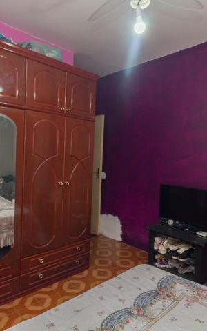 Casa à venda com 200m², 2 quartos e 2 vagas Casa à venda com 200m², 2 quartos e 2 vagasSuíte