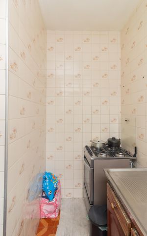Casa à venda com 200m², 2 quartos e 2 vagas Casa à venda com 200m², 2 quartos e 2 vagasCozinha