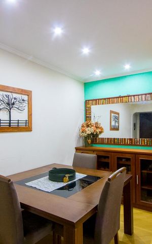 Apartamento à venda com 75m², 2 quartos e 1 vaga Apartamento à venda com 75m², 2 quartos e 1 vagaSala