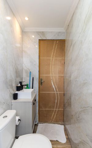 Apartamento à venda com 41m², 2 quartos e sem vaga Apartamento à venda com 41m², 2 quartos e sem vagaBanheiro