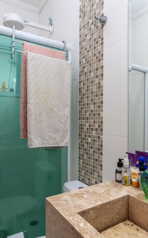 Apartamento à venda com 48m², 2 quartos e sem vaga Apartamento à venda com 48m², 2 quartos e sem vagaBanheiro