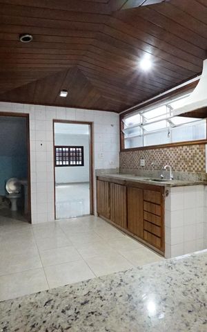 Casa para alugar com 140m², 3 quartos e sem vagaCozinha