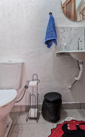 Casa à venda com 350m², 3 quartos e 3 vagas