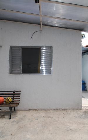 Casa à venda com 80m², 2 quartos e 2 vagasGaragem