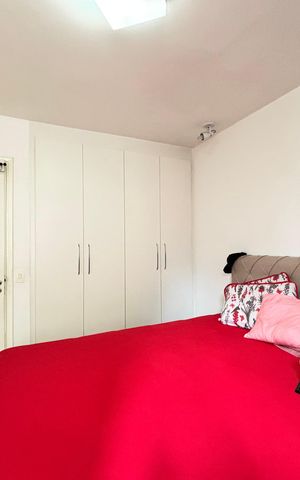 Apartamento à venda com 70m², 2 quartos e 3 vagas Apartamento à venda com 70m², 2 quartos e 3 vagasQuarto 1