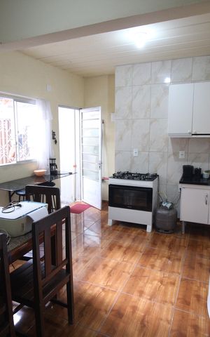 Casa à venda com 390m², 3 quartos e 2 vagasCozinha 